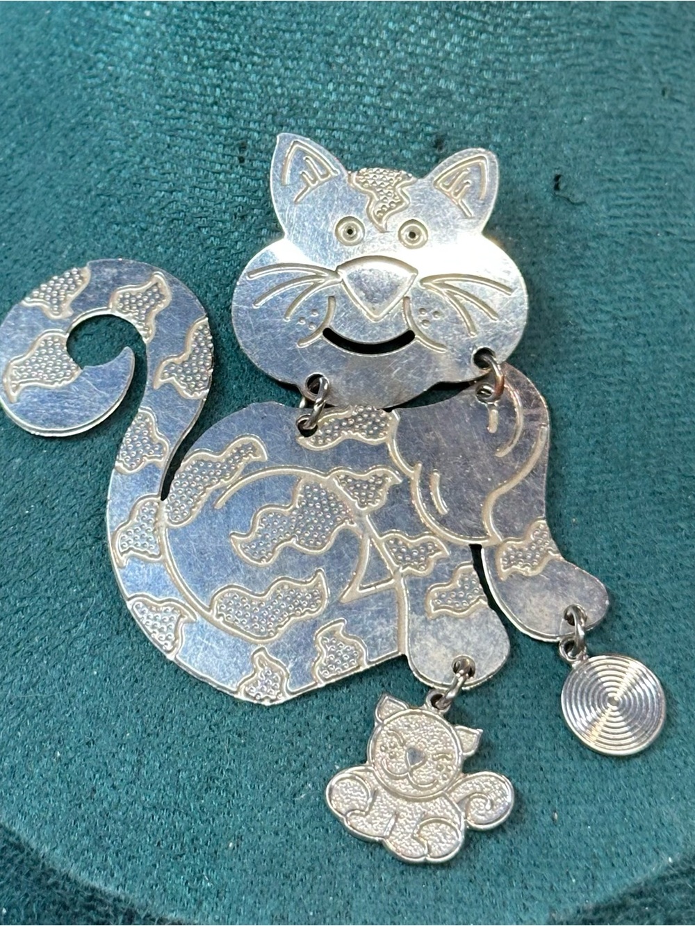 Silvertone Cat Dangle Brooch - Silver Cat Pin for Pet Lovers
